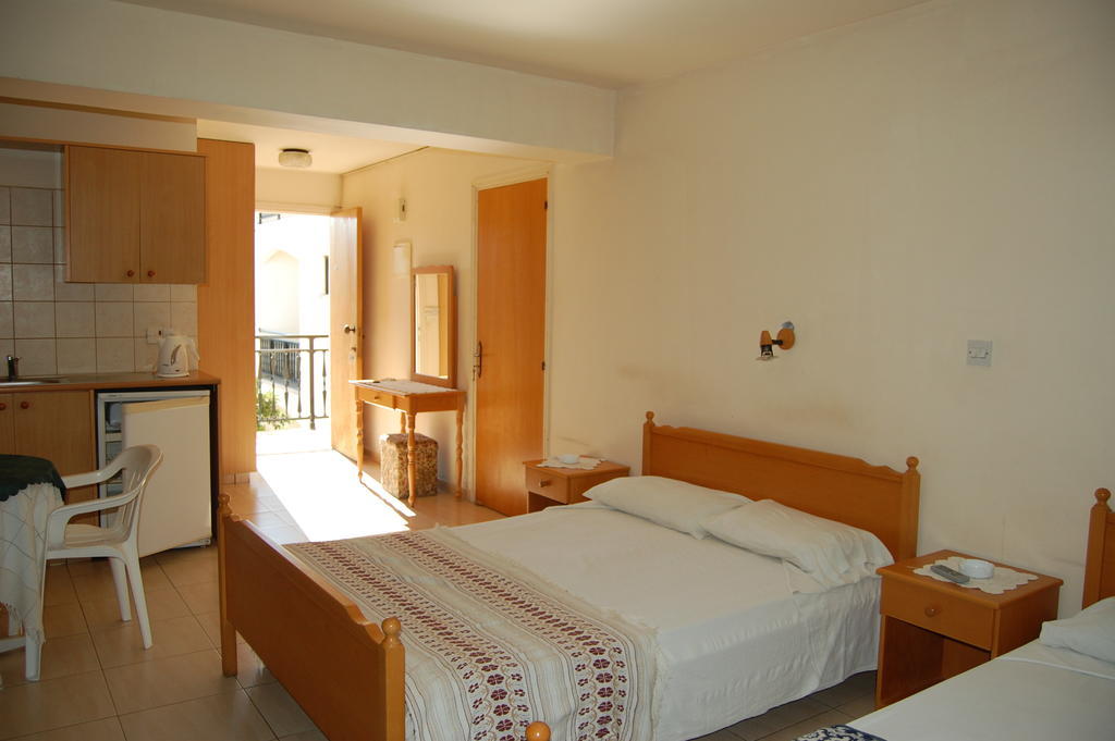 Nicos&Olympia Apartments Polis Habitación foto